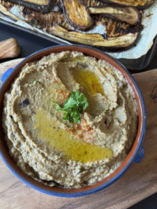 Le baba ganoush est polyvalent: en dip, en tartine, en accompagnement…