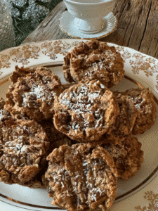 Parfaits pour accompagner le café, glisser dans une boîte à lunch ou savourer sur le pouce, ils combinent la gourmandise d’un dessert et l’énergie d’une collation.